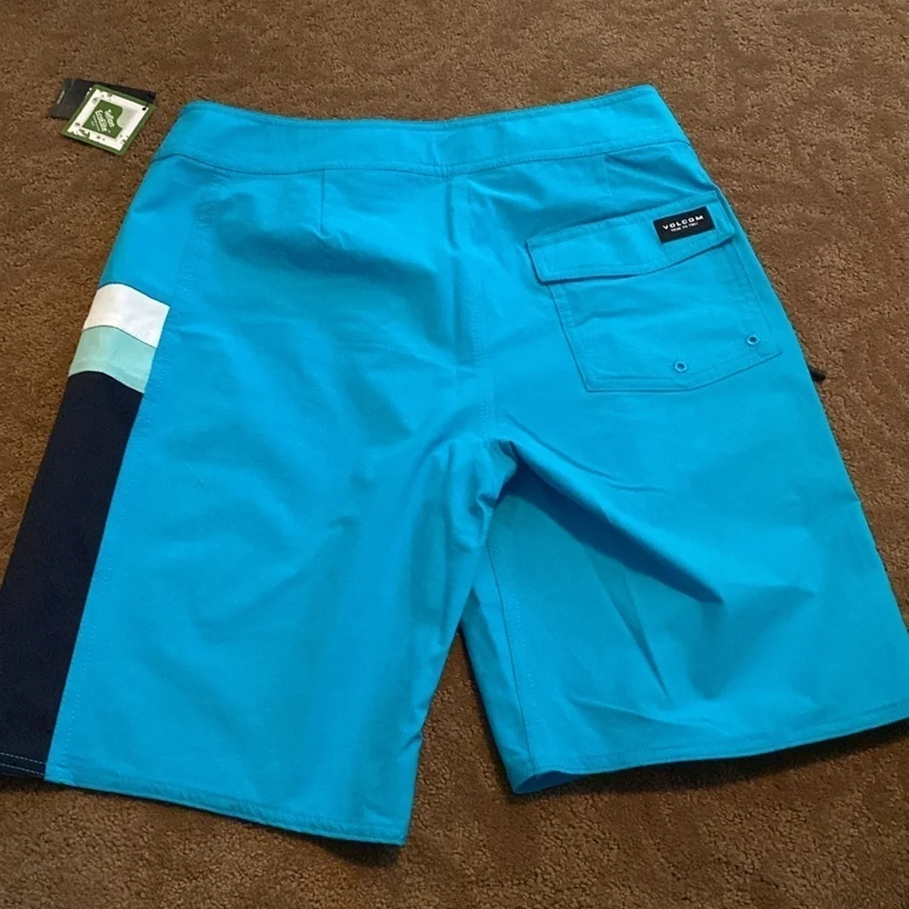 Volcom Men's Blue Swim Shorts size 29, 18 New with tags pocket board shorts